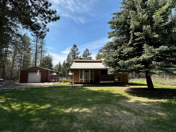 218 Dawn Dr, Columbia Falls, MT 59912