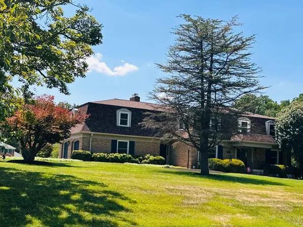 13608 Colefair Dr, Silver Spring, MD 20904