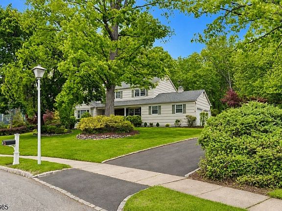2nd image of 16 Beech Ct
