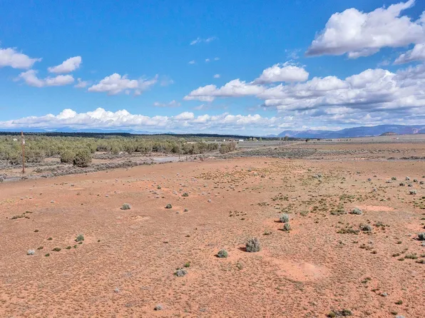 421 S Coyote Rd, Hurricane, UT 84737