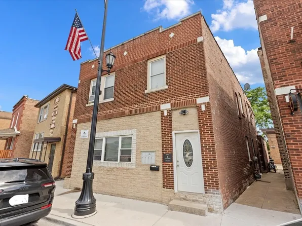 7136 Windsor Ave APT 2r, Berwyn, IL 60402
