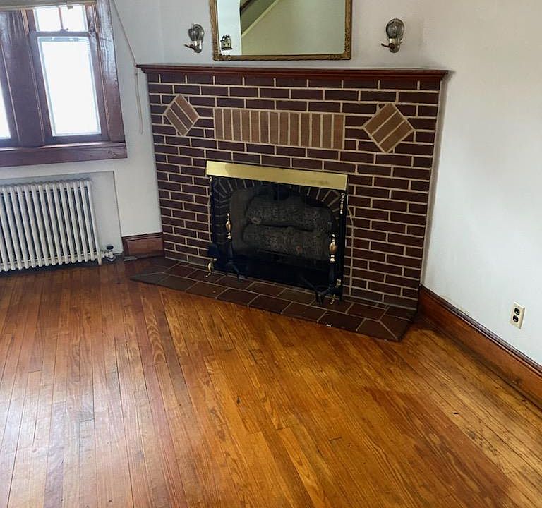 2nd image of 1337 S Church St