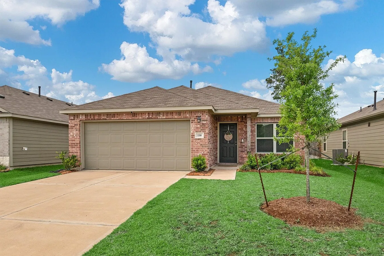 3 bed, 1636 sqft, $2,050 — Photo 2