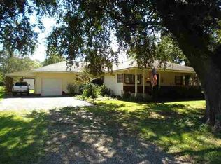 6360 Terrell St, Groves, TX 77619