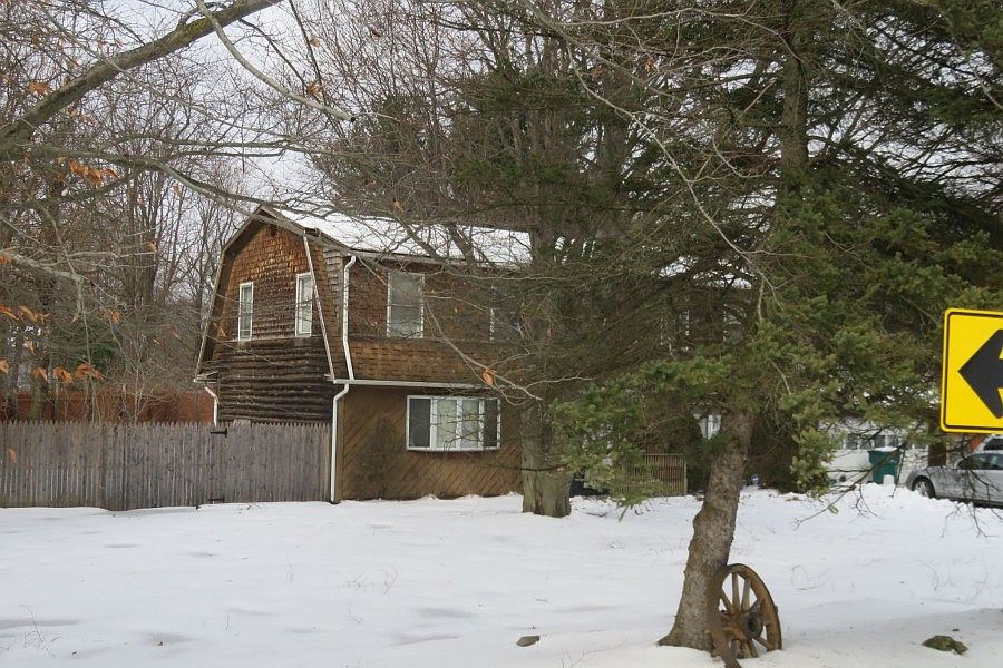 373 East St, Pittsford, NY 14534 Zillow