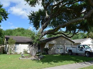 1303 Ashwood Dr, Sugar Land, TX 77498