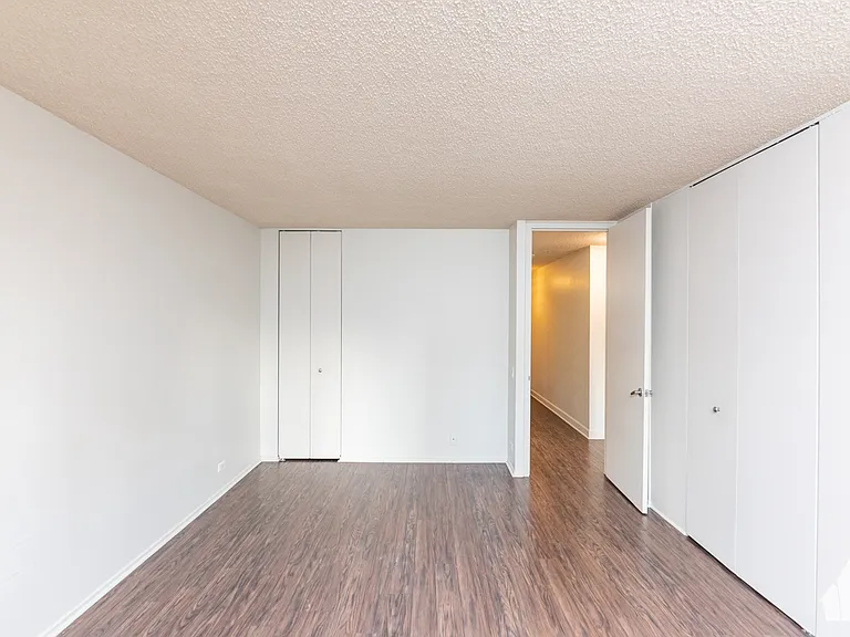 30 E Huron St #904 — Photo 9