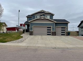 604 Running West Dr, Gillette, WY 82718