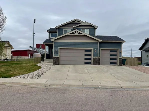604 Running West Dr, Gillette, WY 82718