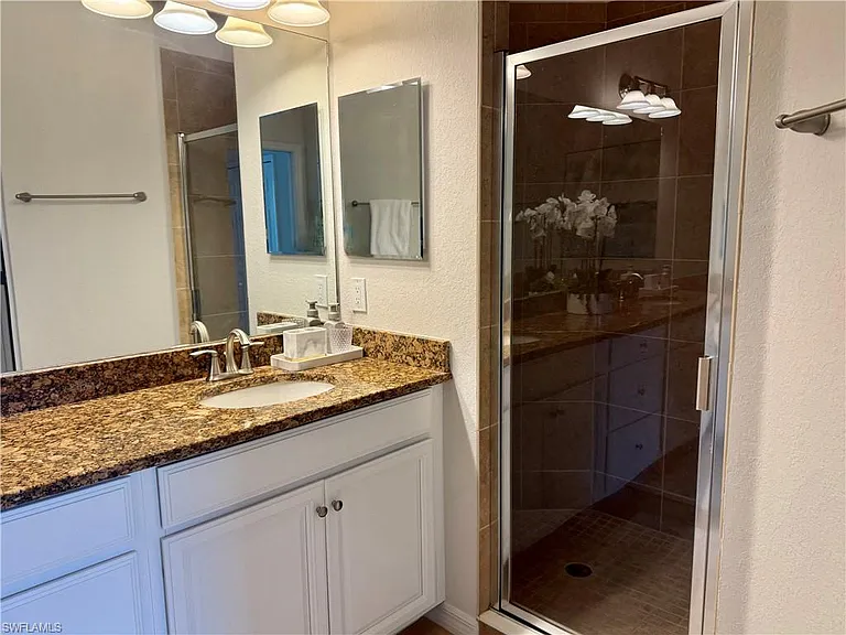 9498 Napoli Ln #201 — Photo 29