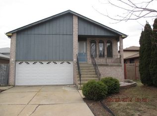 1071 George St, Calumet City, IL 60409
