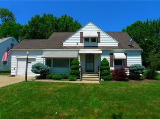 5813 Circle Dr, Mayfield Heights, OH