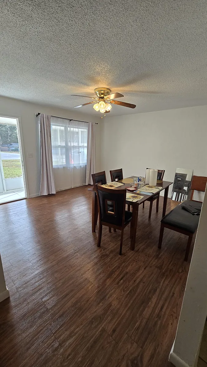 Living Room - 3412 NE 22nd Ct