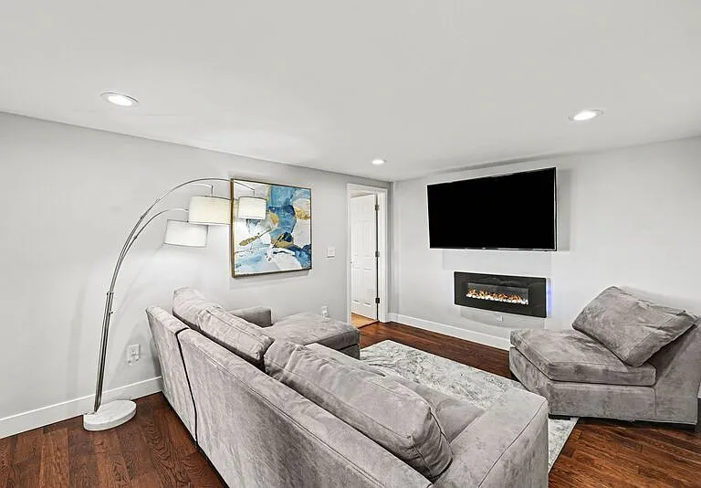 9544 Lake Washington Blvd NE — Photo 23