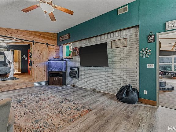 4th image of 43789 County Road 111