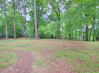 704 Lake Ave, Greenwich, CT 06830