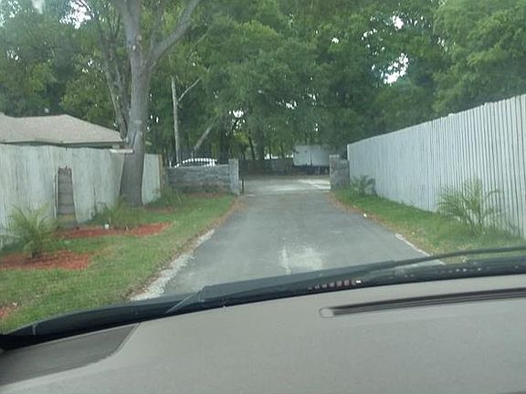 2nd image of 7812 N Newport Ave