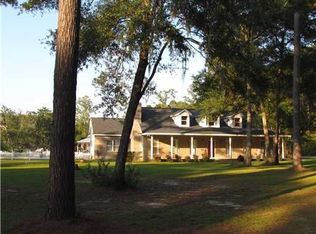 140 Belle Island Ln, Richmond Hill, GA 31324