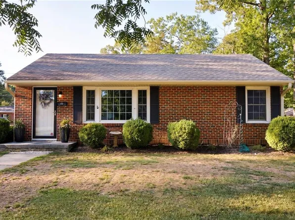 1702 W Front St, Burlington, NC 27215