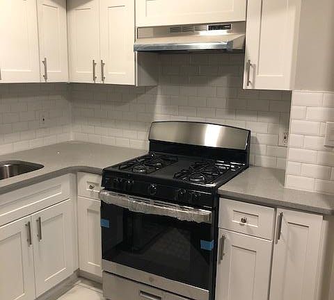 2nd image of 140-42 31 drive