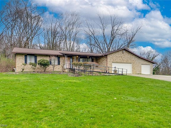 2nd image of 3334 E Tuscarawas Ext