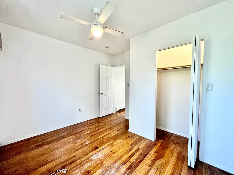 146 Richardson St #3 — Photo 5
