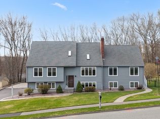 16 Flint Pond Rd, Worcester, MA 01604