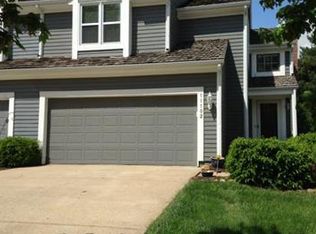 11102 W 113th Ter, Overland Park, KS 66210
