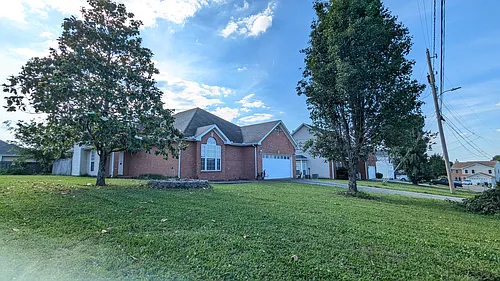 1704 Chris Dr Photo 1