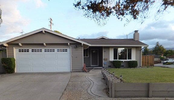4th image of 582 Calero Ave