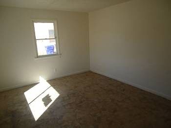 2nd image of 1563 Genevieve St