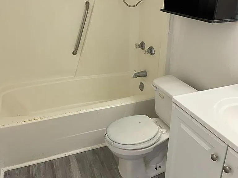 6057 Camellia Dr — Photo 9