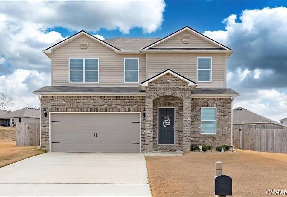 1st image of 14365 Bellflower Ln