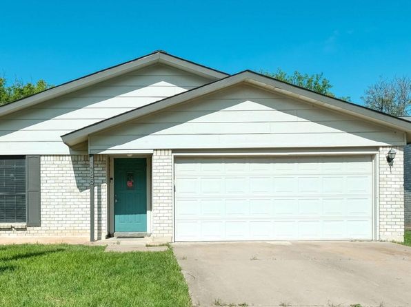 1745 Cricket Hollow Dr