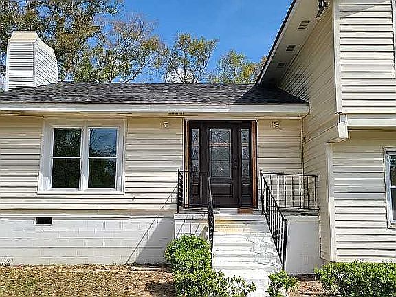 2nd image of 600 N Sims St