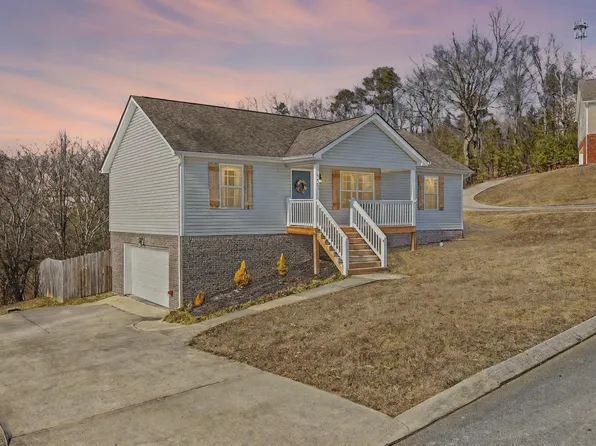 1861 Coffeetree Ln, Soddy Daisy, TN 37379