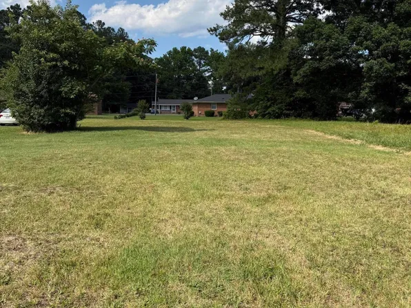 303 Baker St W, Ahoskie, NC 27910