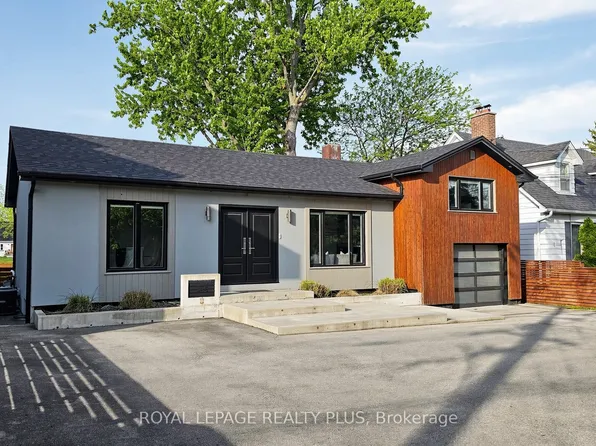 285 Bronte Rd, Oakville, ON L6L 3C5