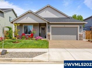 824 River Ave, Brownsville, OR 97327