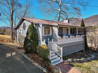 36 Brookside Ln, Maggie Valley, NC 28751