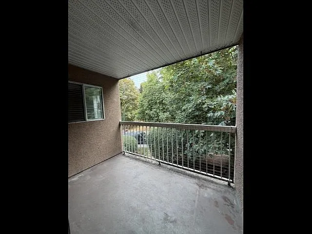 3 bed, 1129 sqft, $2,150 — Photo 3