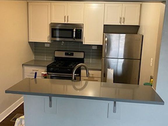 5th image of 2725 N Monroe St #3546