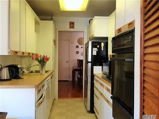 Sold by Douglas Elliman | media 12