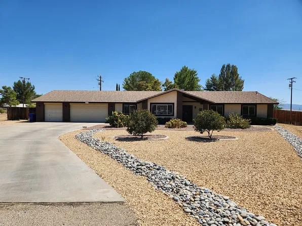 18585 Seneca Ct, Apple Valley, CA 92307