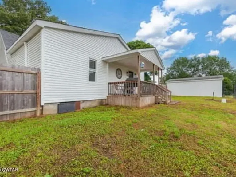 5425 State Route 225 — Photo 21