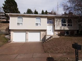 325 S Brentwood Ln, Bountiful, UT 84010