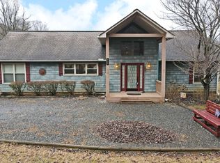 933 Billy Ln, Hiawassee, GA 30546