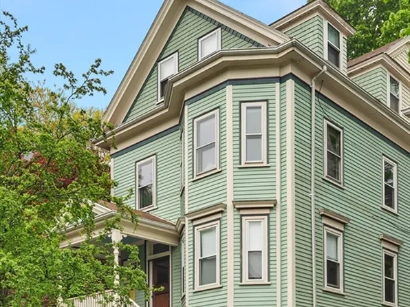 73 Weld Hill St #1, Boston, MA 02130