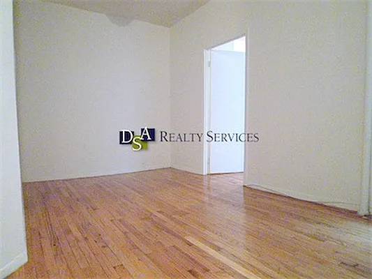 Rented by DSA Realty | media 31