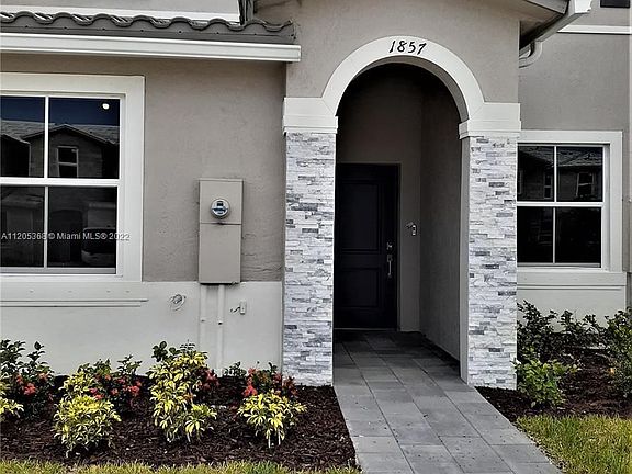 5th image of 1857 SE 26th Ave #1857